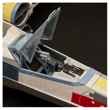 Load image into Gallery viewer, Star Wars The Vintage Collection Luke Skywalker Red 5 X-Wing Fighter 3 3/4-Inch Scale Vehicle - Exclusive Maple and Mangoes