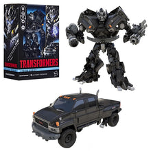 Load image into Gallery viewer, Transformers Gen Figures - Studio Series - Voyager Class - Transformers - Ironhide Maple and Mangoes