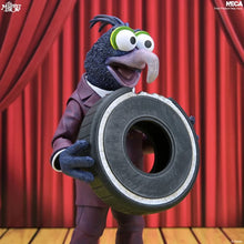 Load image into Gallery viewer, The Muppets 7" Scale Figures - The Muppet Show - Ultimate Gonzo w/ Camilla Maple and Mangoes