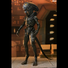 Load image into Gallery viewer, Alien Earth 7" Scale Figures - Ultimate Wendy's Xenomorph Maple and Mangoes