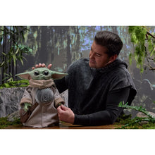 Load image into Gallery viewer, Star Wars Figues - The Mandalorian & Grogu - 1:1 Scale Ultimate Grogu CE (Plus) Maple and Mangoes