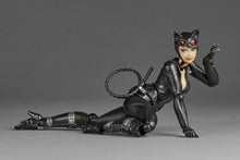 Load image into Gallery viewer, Kaiyodo Revoltech Amazing Yamaguchi Action Figure - Catwoman "Batman: Arkham Knight" Maple and Mangoes