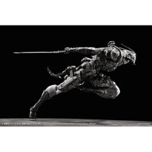Load image into Gallery viewer, VERMIN Series Project Daedalus Specimen B0200 Locust Acridid Action Figure Maple and Mangoes