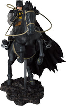 Load image into Gallery viewer, MAFEX Batman & Horse (The Dark Knight Returns) Maple and Mangoes