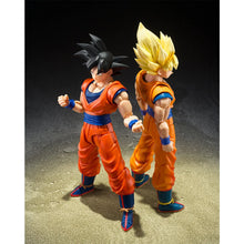 Load image into Gallery viewer, Dragon Ball Z Son Goku The Kind-Hearted Saiyan S.H.Figuarts Action Figure Maple and Mangoes
