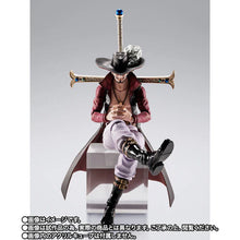 Load image into Gallery viewer, S.H.Figuarts Dracule Mihawk -Hawk Eyes- ONE PIECE Action Figure Exclusive Maple and Mangoes
