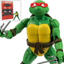 Load image into Gallery viewer, Teenage Mutant Ninja Turtles Best of Donatello, Raphael, Michaelangelo and Leonardo IDW Comic Book and 5-Inch BST AXN Action Figure Set of 4
