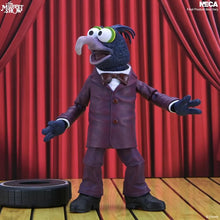 Load image into Gallery viewer, The Muppets 7" Scale Figures - The Muppet Show - Ultimate Gonzo w/ Camilla Maple and Mangoes
