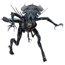 Load image into Gallery viewer, Aliens Figures - Alien Queen Ultra Deluxe Boxed Figure Maple and Mangoes
