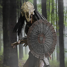 Load image into Gallery viewer, Prey 7&quot; Scale Figures - Ultimate Feral Predator Maple and Mangoes
