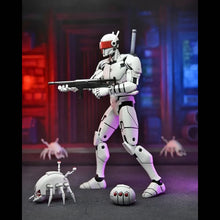 Load image into Gallery viewer, TMNT 7&quot; Scale Figures - IDW Comics - The Last Ronin - Ultimate Elite Synja Patrol Bot
