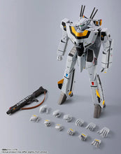 Load image into Gallery viewer, DX CHOGOKIN VF-1S Valkyrie Roy Focker Special Revival Ver. Maple and Mangoes
