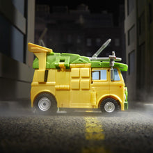 Load image into Gallery viewer, Transformers x Teenage Mutant Ninja Turtles Collaborative Party Wallop Maple and Mangoes
