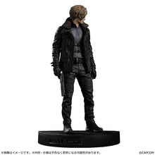 Load image into Gallery viewer, Capcom Figure Builder Creator's Model: Resident Evil Requiem - Leon S. Kennedy [Capcom] Maple and Mangoes
