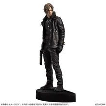 Load image into Gallery viewer, Capcom Figure Builder Creator's Model: Resident Evil Requiem - Leon S. Kennedy [Capcom] Maple and Mangoes
