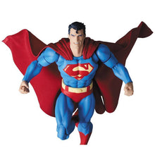 Load image into Gallery viewer, MAFEX (No.117): Batman - Superman (Hush Ver.) - Renewal Ver. [Medicom Toy] Maple and Mangoes
