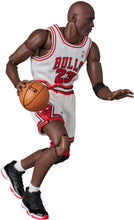 Load image into Gallery viewer, MAFEX Michael Jordan (Chicago Bulls Home) Maple and Mangoes
