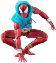 Load image into Gallery viewer, MAFEX Scarlet Spider (Comic Ver.) Ver. 2.0 (Pre-order)* (Copy)
