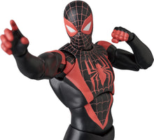 Load image into Gallery viewer, MAFEX Spider-Man Miles Morales (Comic Renewal Ver.) Maple and Mangoes
