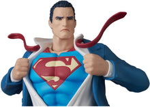 Load image into Gallery viewer, MAFEX Clark Kent (Batman: Hush Ver.) Maple and Mangoes
