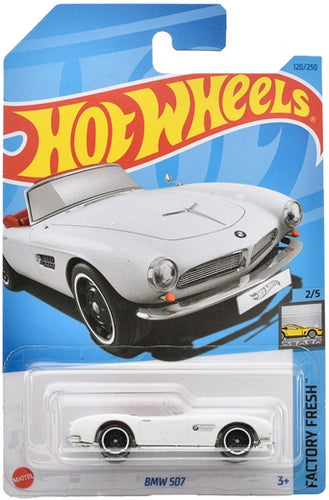 Hot Wheels Basic Car BMW 507 (HNJ99) Maple and Mangoes